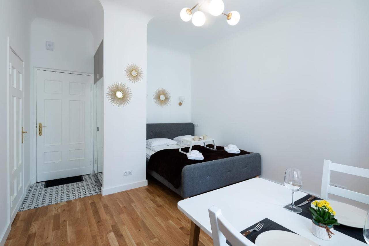 Brivibas House Design Apartments In City Center 리가 외부 사진